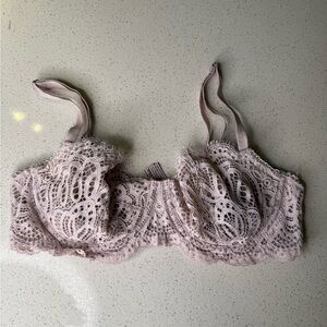 Victoria's Secret Lace Bralette in Light Pink